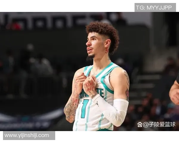 足球明星鲍尔的传奇故事与成就解析 足球明星鲍尔的传奇故事与成就解析